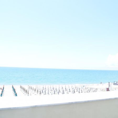 Blu Hotel ปอนเตกัญญาโน ภายนอก รูปภาพ