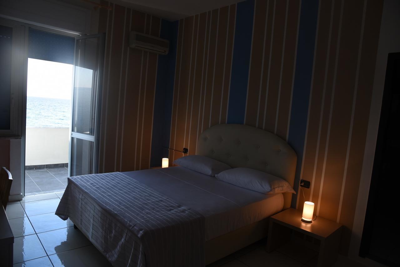 Blu Hotel ปอนเตกัญญาโน ภายนอก รูปภาพ