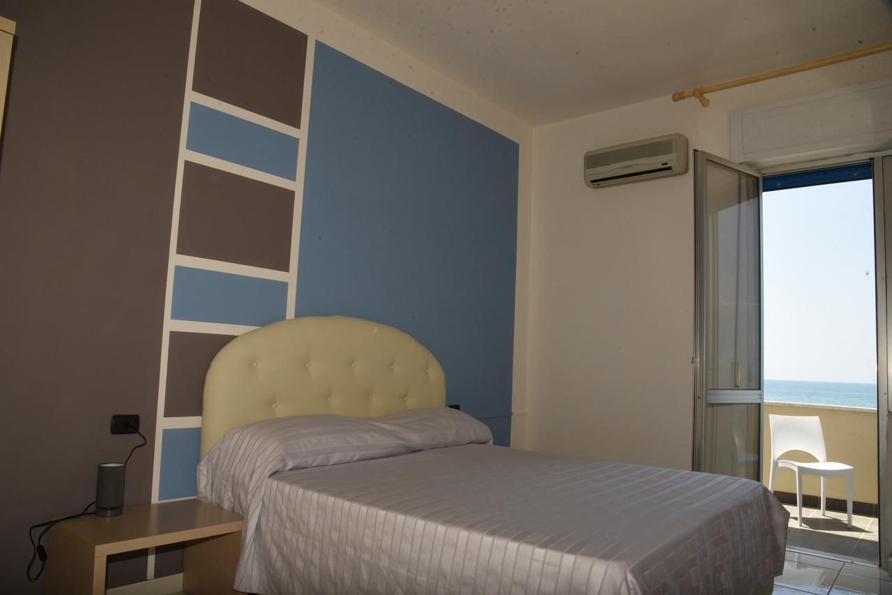 Blu Hotel ปอนเตกัญญาโน ภายนอก รูปภาพ