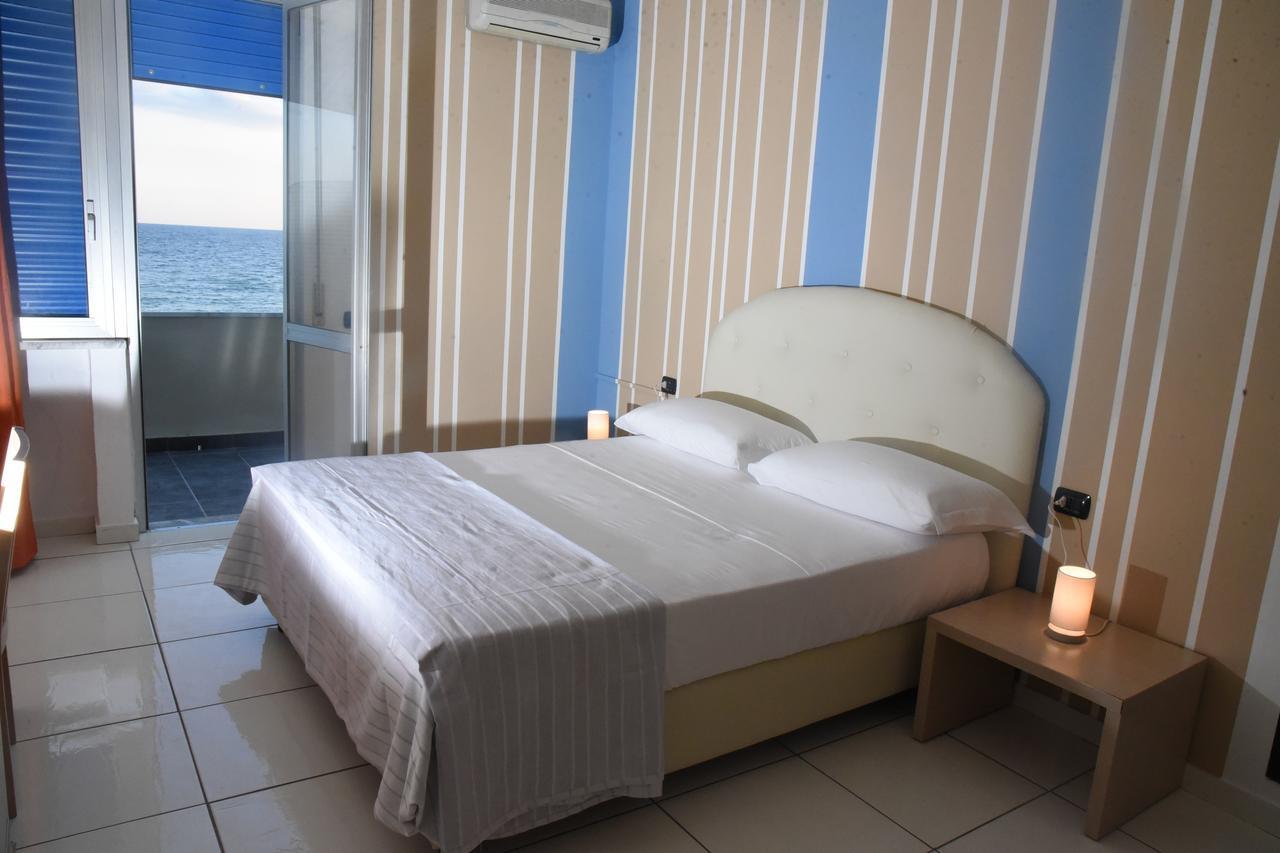 Blu Hotel ปอนเตกัญญาโน ภายนอก รูปภาพ